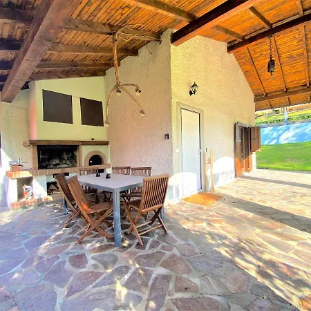 Villa Bornhome Relax, Sport E Cultura Altopiano Del Sole 6 Ospiti - Pet Frendly Borno