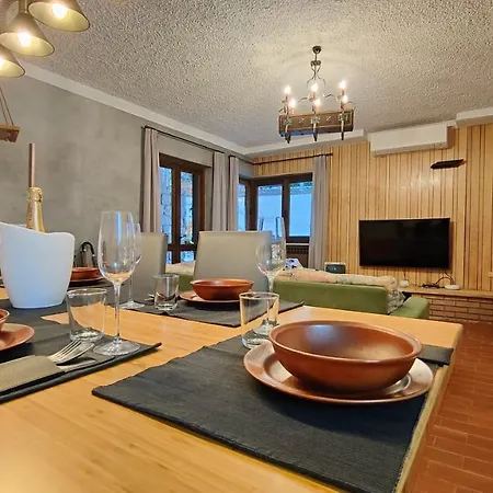 Villa Bornhome Relax, Sport E Cultura Altopiano Del Sole 6 Ospiti - Pet Frendly Borno
