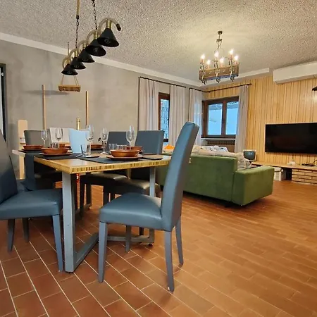 Bornhome Relax, Sport E Cultura Altopiano Del Sole 6 Ospiti - Pet Frendly Villa Borno